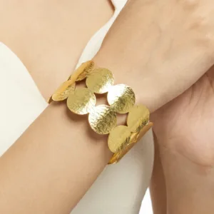 Bracelet Anti-Tarnish Hammered Disc Open-Cuff (Adjustable Size)
