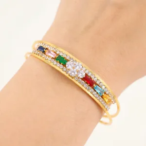 Bracelet Anti-Tarnish Adjustable Floral Rhinestone Bangle (Adjustable Size)
